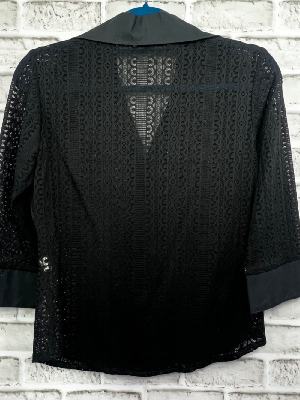 |•FOLIO•| Black Lace Top Size 8 - Picture 4 of 5
